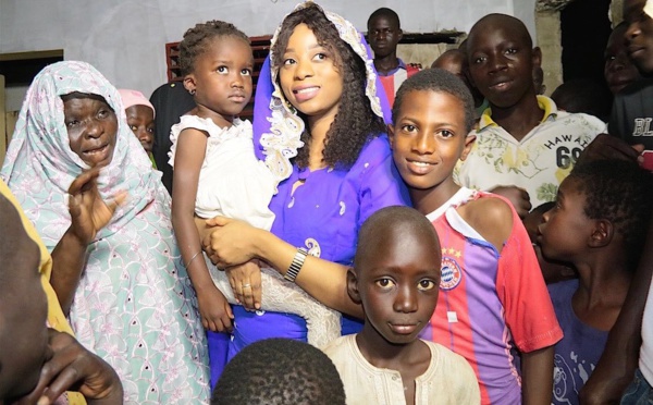 Photos: Distribution de Ndogou de Adiouza et son fan’s club à Keur Massar