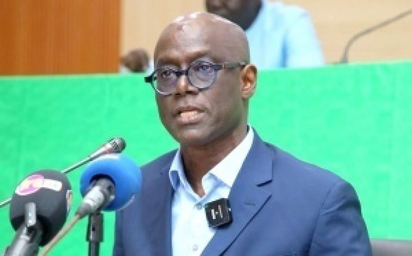 Pylônes de téléphonie à Ngaparou : Thierno Alassane Sall interpelle le gouvernement