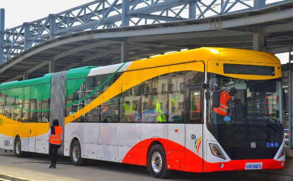 BRT : l’État lance une tarification sociale avec 50 % de réduction pour les plus vulnérables