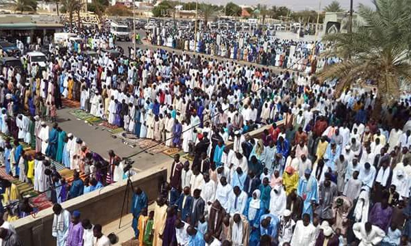 Les images de la célébration de l’Aid El Fitr à la grande mosquée de Touba en présence du Khalif général des Mourides