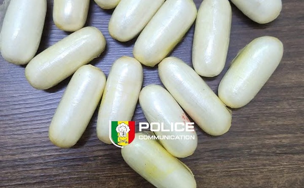 Ouakam : deux individus interpellés avec 15 boulettes de cocaïne