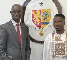 Photos : Le brillant artiste sénégalais Dip Doundou Guiss, figure emblématique de la scène musicale sénégalaise, accueilli à l’Ambassade du Sénégal au Canada