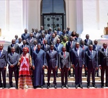 Photo officielle des membres du nouveau gouvernement prise à l’issue du Conseil des ministres du 17 septembre 2025