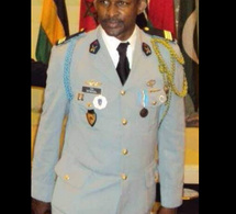 Photos : Hommage solennel au Capitaine Dame KA tombé au champ d'honneur à Diégoune le 20 décembre 2011