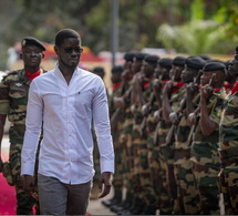 Photos : Le président de la République a effectué une visite à la Zone militaire N°5, marquant la deuxième étape de sa journée