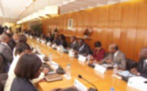 Un ministre du gouvernement ivoirien filmé dans une scène insolite (vidéo)