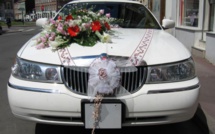 Elle se rend à son propre mariage... en auto-stop ! Découvrez la folle histoire d'Angelique