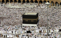 Pèlerinage à La Mecque : l'Etat retire l'agrément aux voyagistes du privé