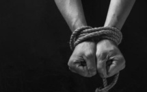 Amoureux de sa jeune étudiante, un homme organise un faux kidnapping pour "jouer les héros'