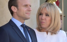 La réaction d'Emmanuel Macron lorsqu'on offre à sa femme une... crème anti-âge