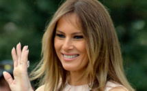 PHOTO – Le styliste de Mela­nia Trump explique sa tenue en hommage à la France pendant son dîner à la Tour Eiffel
