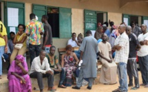 (Photos) Pikine -  Bureau de vote N09  - Entre l’étincelle et le feu?