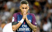 Quand le PSG oublie de mettre Neymar dans le groupe