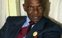 Wade rêve d'une centrale solaire dans le Sahara pour une énergie gratuite