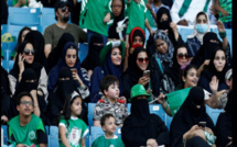 Arabie Saoudite: les femmes assistent pour la première fois, à un match de football (Photos)