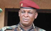 Dakar : Le Gl. Konaté rencontre la communauté guinéenne dans un stade Iba Mar Diop plein à craquer.