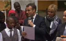 Emmanuel Macron lit une lettre qu'il a écrite à feu Léopold Sédar Senghor (Vidéo)