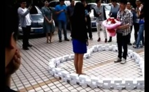 Chine: Il fait sa demande en mariage avec 99 iPhone 6, mais elle refuse