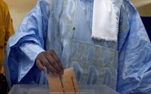 Sénégal: la candidature de Wade pour un 3e mandat en 2012 fait polémique