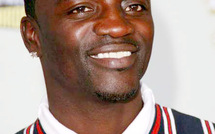 Akon parle de sa foi : «Je ne fume pas, je ne bois pas d'alcool et je prie cinq fois par jours»