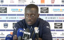 Youssouf Sabaly. Naples met gros sur la table