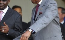 Guinée : le président Wade en sapeur-pompier