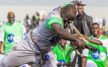 VIDEO - Combat Bombardier vs Eumeu Sène: Réactions des Pikinois et fans d'Eumeu Sène