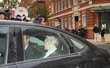 Assange, le fondateur de Wikileaks, reste en prison