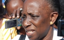 [Video] Bagarre au palais justice de Dakar: Les proches de Mame Marie Faye s’en prennent à une souteneuse de Wade