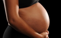 Il engrosse sa domestique et s’engage devant le juge à l’épouser
