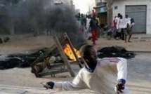 Sénégal : la jeunesse exaspérée par les délestages prend Wade à partie