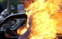 Un homme s’immole par le feu à Paris