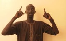 Omar Faye danse "Youza" pour pousser Wade à partir