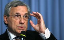 « Après l’effet de contagion, il sera difficile dans les pays qui veulent préserver des structures démocratiques ou qui veulent y accéder d’imposer un mode de dévolution familiale du pouvoir »