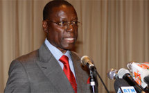 Pierre Goudiaby Atépa lance un ordinateur à 100 000FCFA et devient homme de l'année du magazine Nouvel Horizon