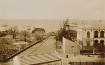 Carte postale - Reconnaîtrez-vous cet endroit en plein centre-ville à Dakar ?