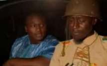 [ VIDEO] le comédien pére bou khaar avec le lutteur modou lô