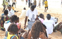 [Photos] Pour pousser les jeunes à s'inscrire sur les listes electorales: Les jeunes de Idrissa Seck investissent les plages