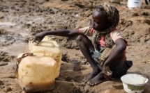 Le manque d’eau potable tue trois fois plus d`enfants que la violence