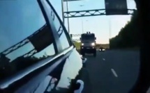VIDEO - Un camion veut le dépasser alors qu’il roule déjà à...160 km/h !