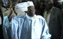 POURQUOI ABDOULAYE WADE DOIT RETIRER SA CANDIDATURE