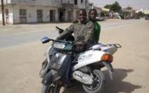 VOL AVEC VIOLENCE COMMIS EN REUNION A BORD D’UN SCOOTER : Massamba Seck et son acolyte s’en prennent à une écrivaine Guinéenne