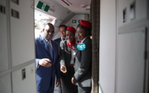 Le président Macky Sall a rallié Paris à bord d’un vol régulier d’Air Sénégal ( Photos- Vidéos )