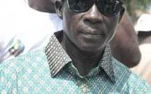 Ibrahima Fall, candidat à l’élection présidentielle, aperçu dans un taxi