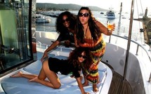 Rihanna : Ses photos de vacances perso sur Facebook !