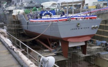 Japon: Le nom du navire USS John McCain a-t-il été masqué pendant la visite de Donald Trump ?