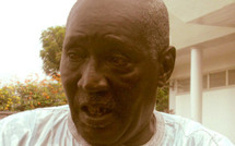 Double Less  soutient  Ama Baldé et  laisse Gouye Gui