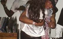 Photo : El Hadji Diouf ivre embrasse une fille dans une soirée...