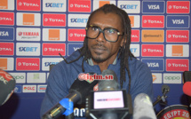 VIDEO - Aliou Cissé en colère : « Le coach du Kenya n’a qu’à arrêter...»