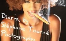 Photo : Le mannequin Lissa en mode cigare